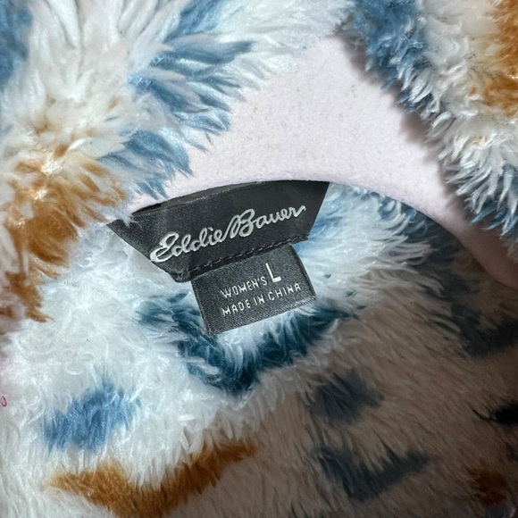 Eddie Bauer Ultra Soft Fleece Quarter Zip Long Sleeve Pullover Sweater, Large - Picture 7 of 10